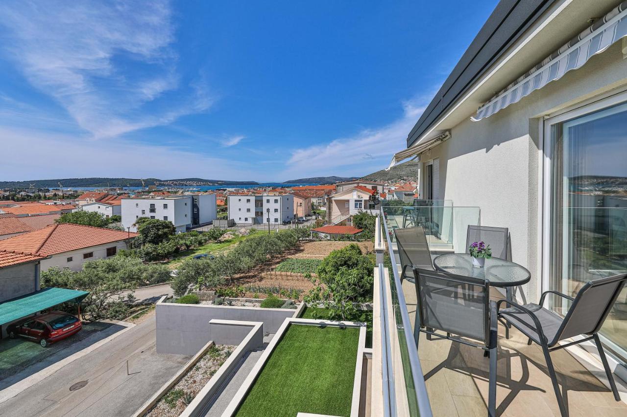 Panoramic View And Sea Apartman Trogir Kültér fotó