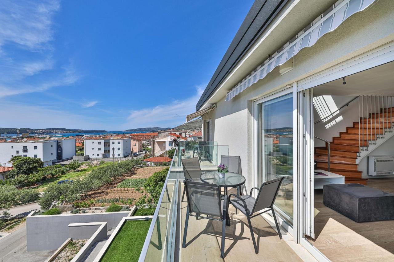 Panoramic View And Sea Apartman Trogir Kültér fotó